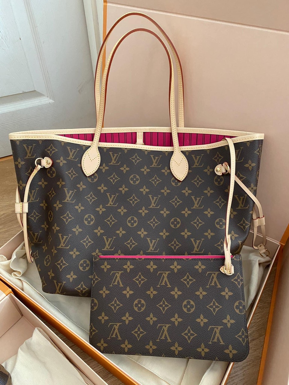 Louis Vuitton Interior Lining Guide What Do Real Louis Vuitton Bags Look  Like Inside  Bagaholic