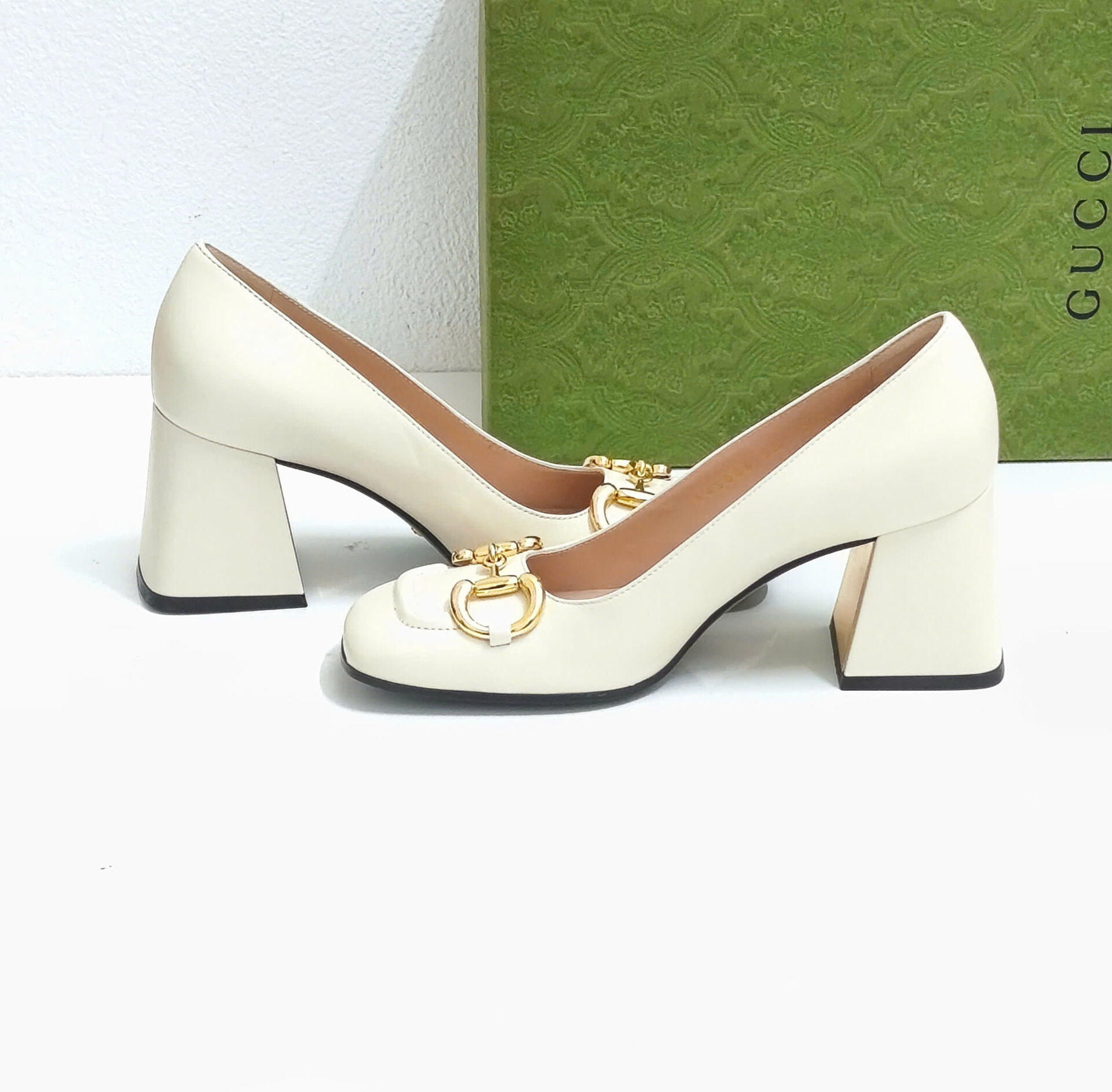 z7569653225259_080ce2b445c6495f19b9d56a64a47e1c